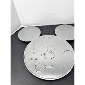 Disney Parks Mickey Mouse Cast Aluminum Mousewares Silver Trivet Kitchen. Used.